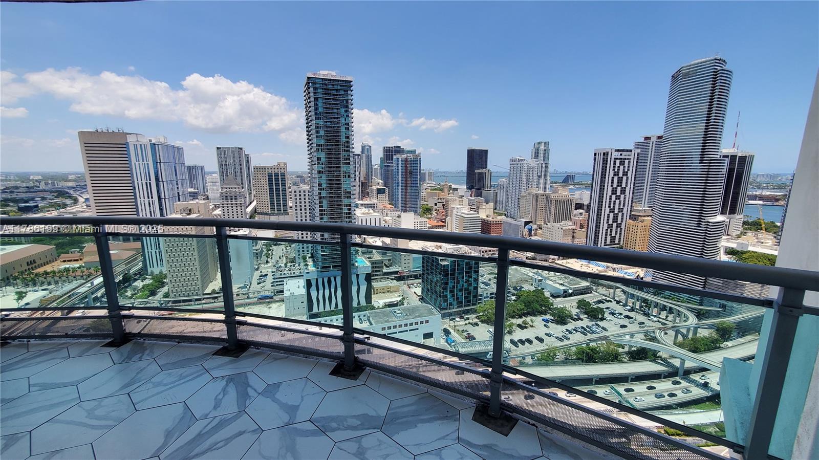 WIND CONDO - Residential Lease