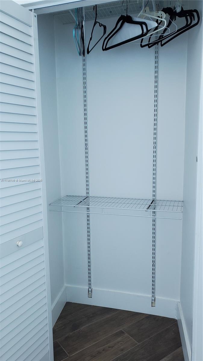 WIND CONDO - Residential Lease