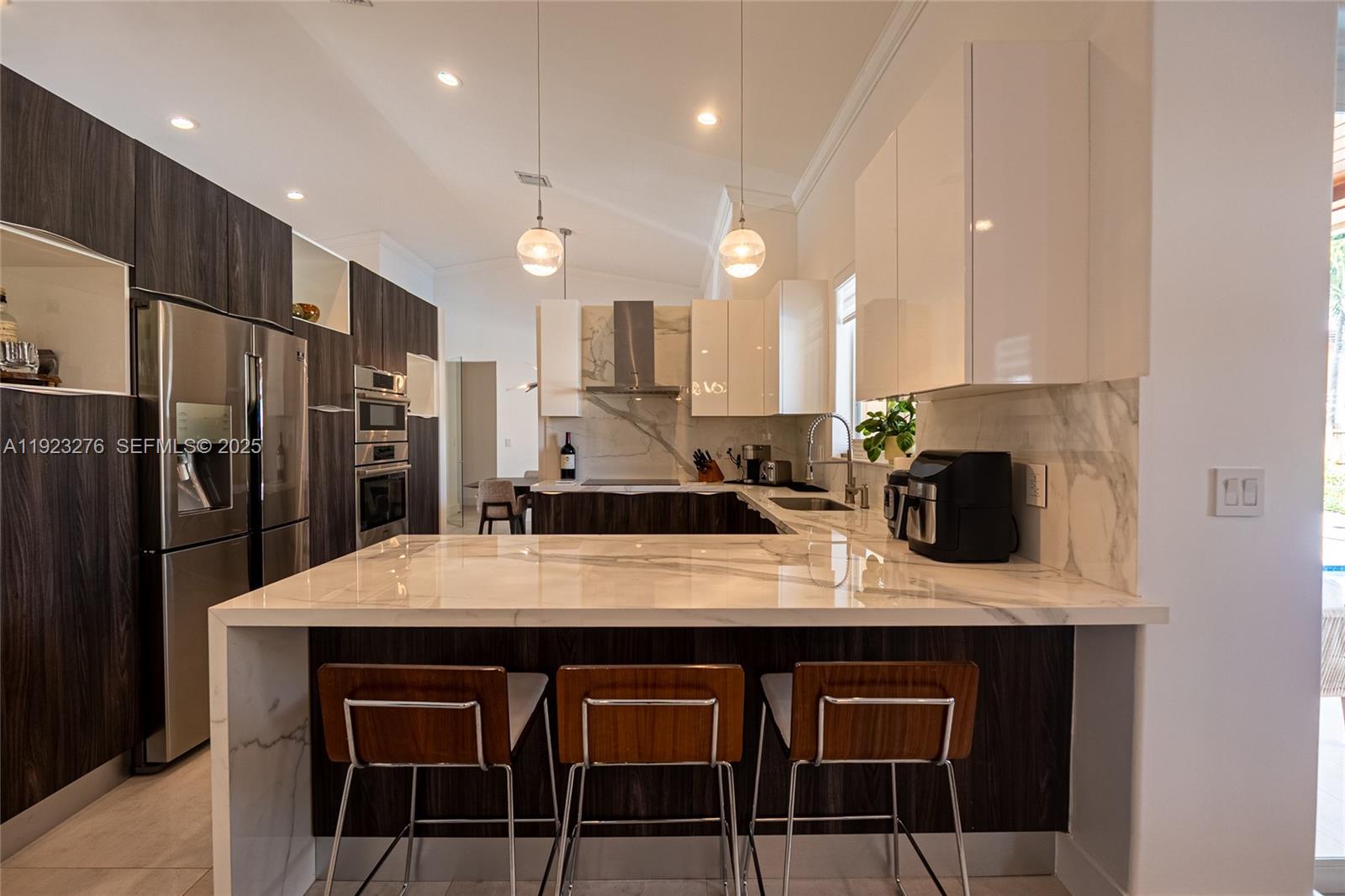 VANDERBILT PARK AMD PL - Residential Lease