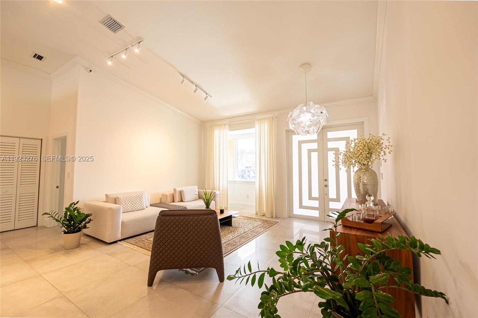 VANDERBILT PARK AMD PL - Residential Lease