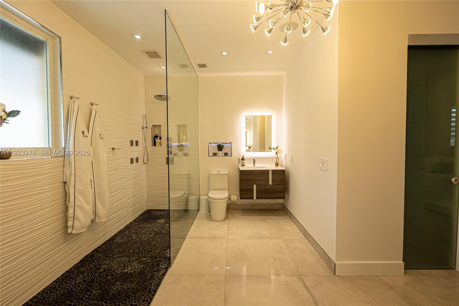 VANDERBILT PARK AMD PL - Residential Lease