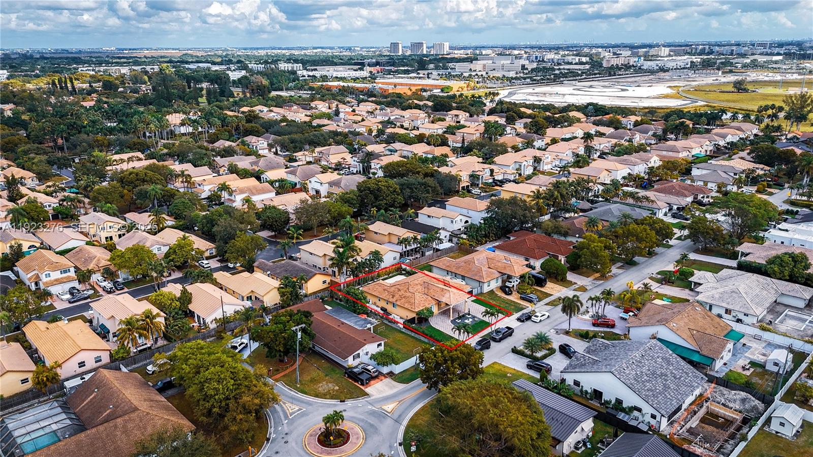 VANDERBILT PARK AMD PL - Residential Lease