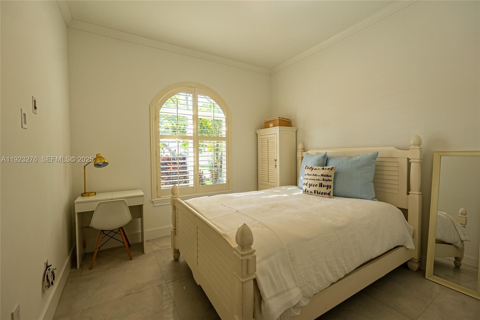 VANDERBILT PARK AMD PL - Residential Lease