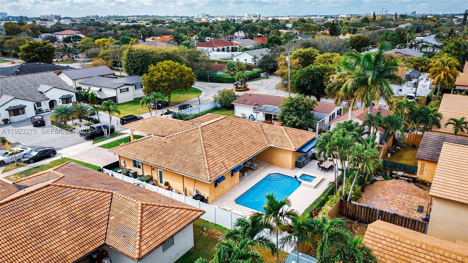 VANDERBILT PARK AMD PL - Residential Lease