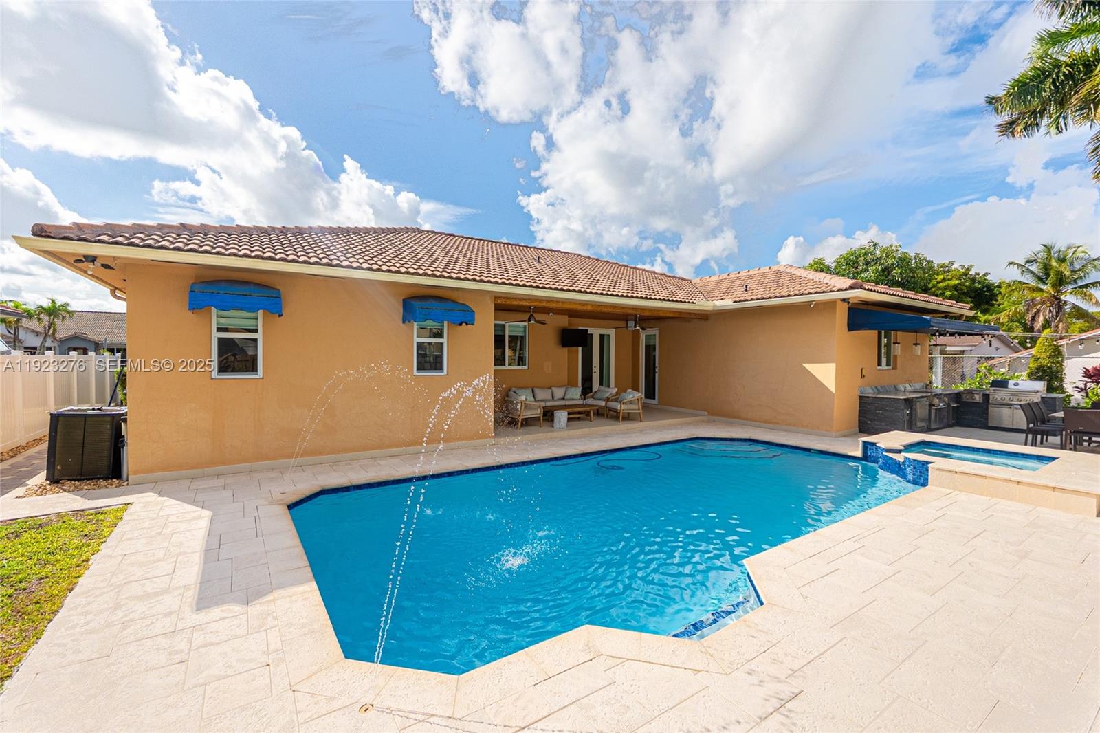 VANDERBILT PARK AMD PL - Residential Lease