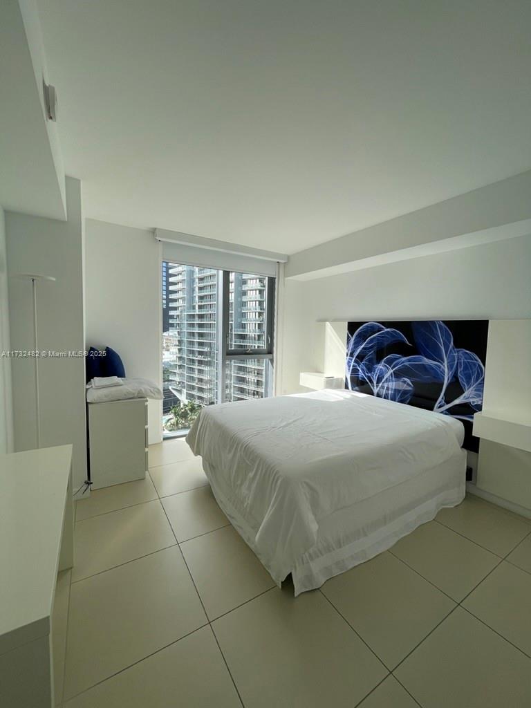 MY BRICKELL CONDO - Residential Lease