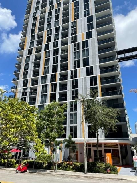 MY BRICKELL CONDO - Residential Lease