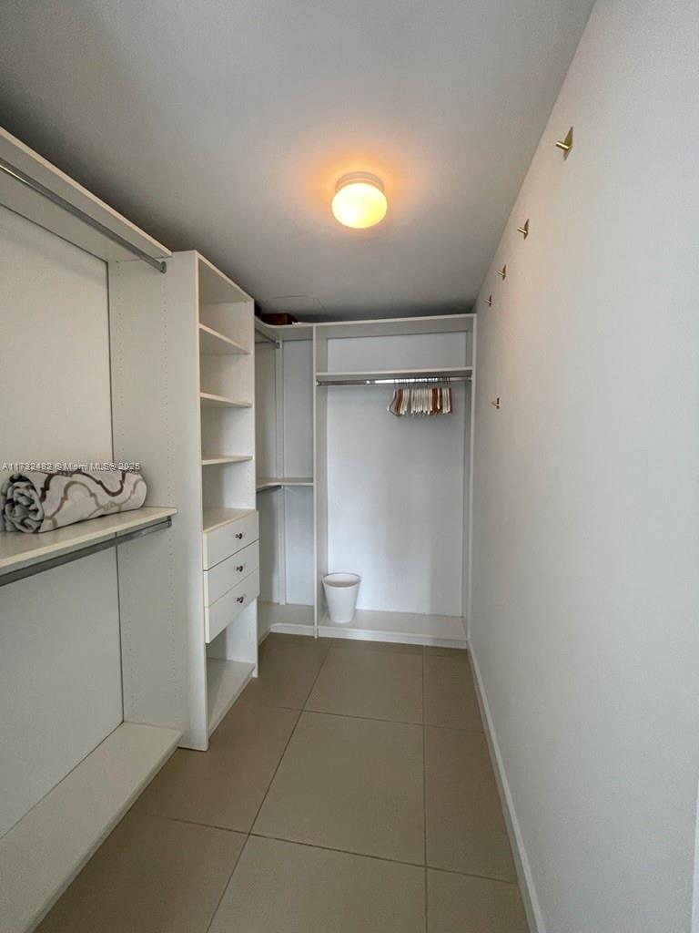 MY BRICKELL CONDO - Residential Lease