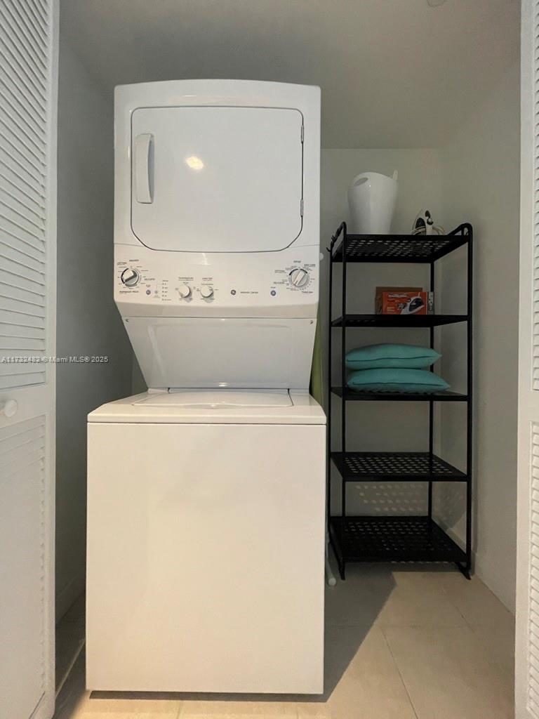 MY BRICKELL CONDO - Residential Lease