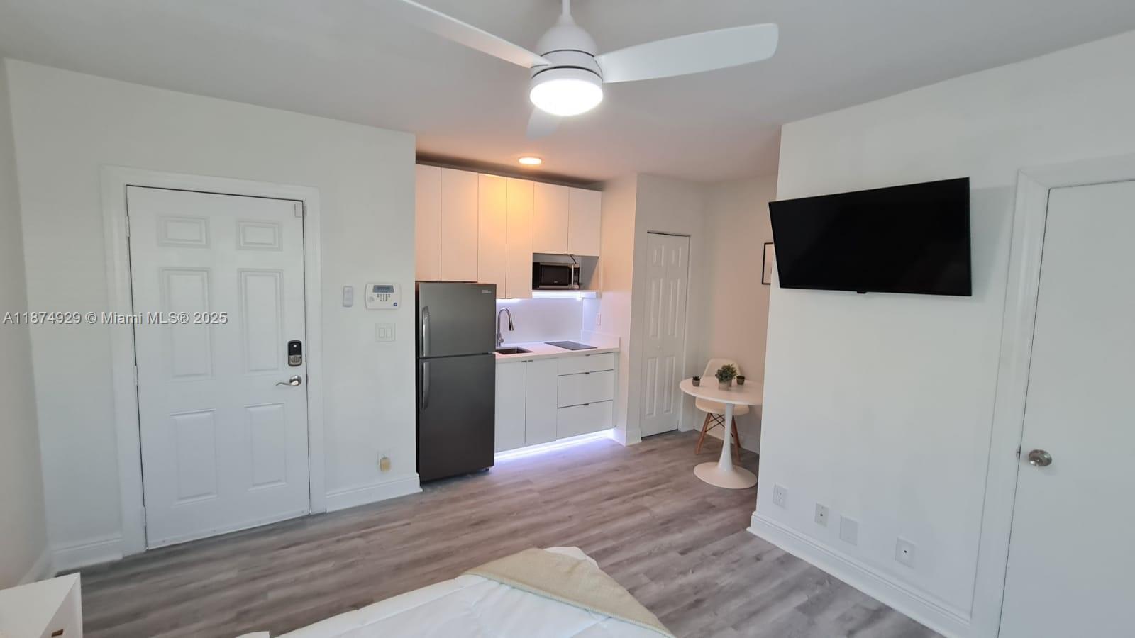 Renovated studio centrally located in the heart of North Beach, just steps from dining, entertainment, and the beach, featuring an open kitchen with microwave, spacious bathroom with shower, tile flooring throughout, onsite laundry, pet-friendly policy, and a fast and easy approval process.