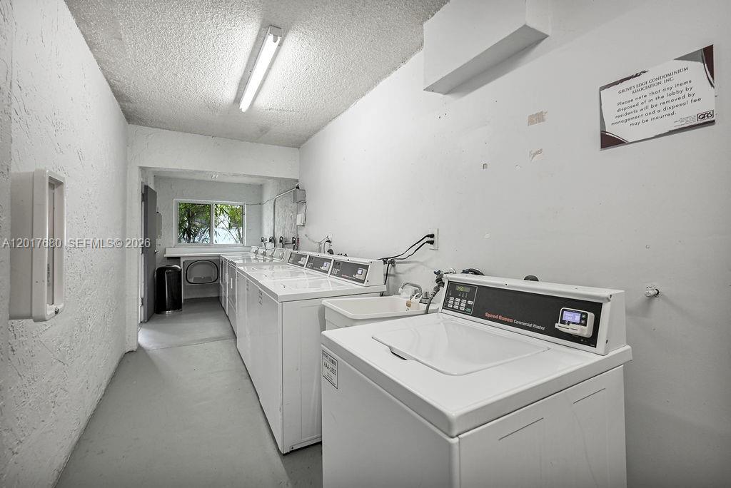 GROVES EDGE CONDO - Residential
