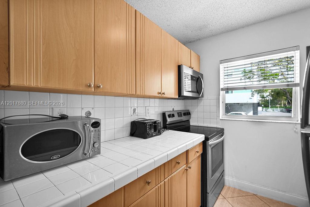 GROVES EDGE CONDO - Residential