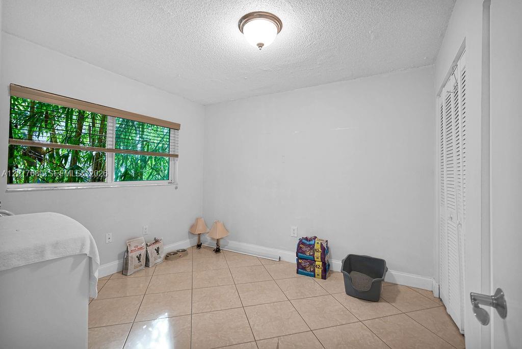 GROVES EDGE CONDO - Residential