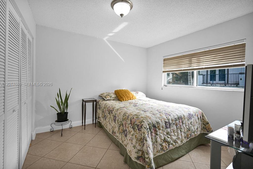 GROVES EDGE CONDO - Residential