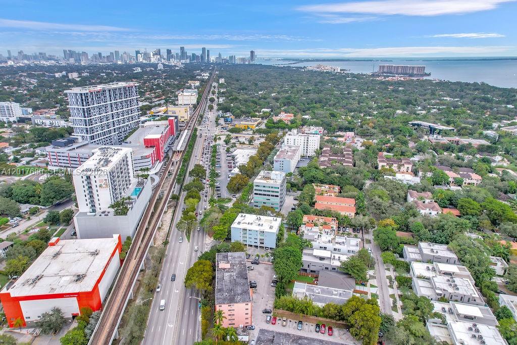 GROVES EDGE CONDO - Residential