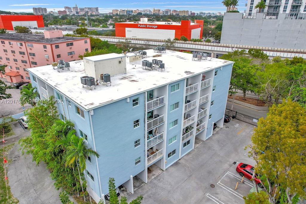 GROVES EDGE CONDO - Residential