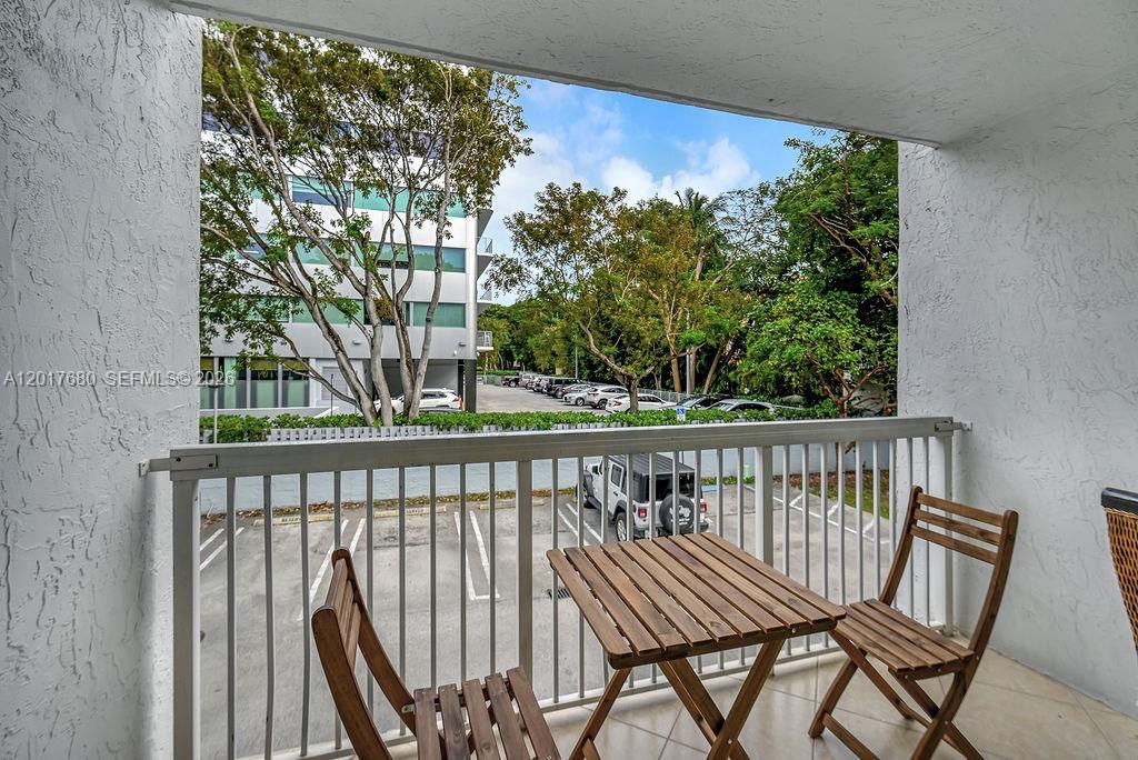 GROVES EDGE CONDO - Residential