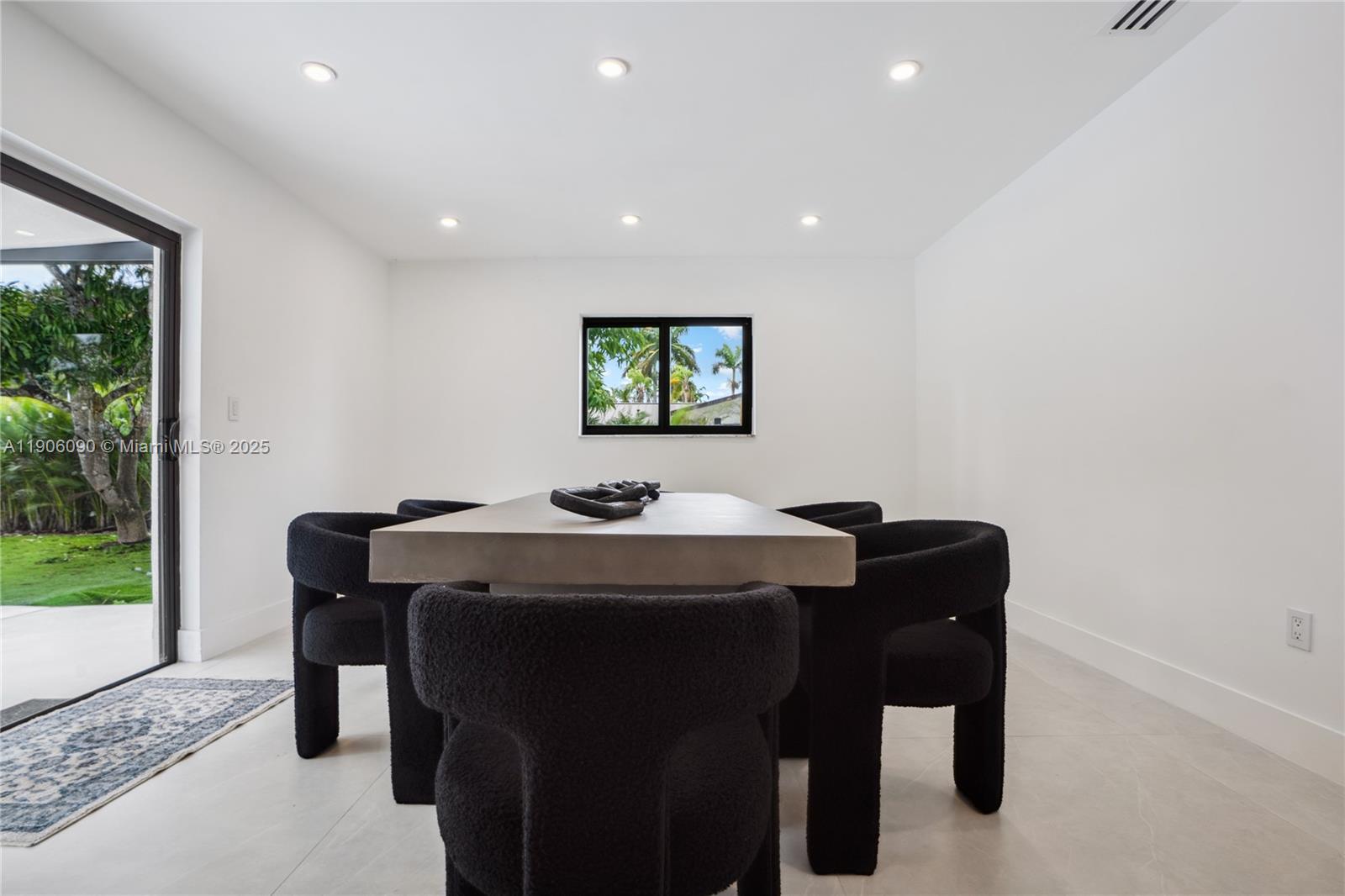 MARIES PINE ESTATES - Residential Lease