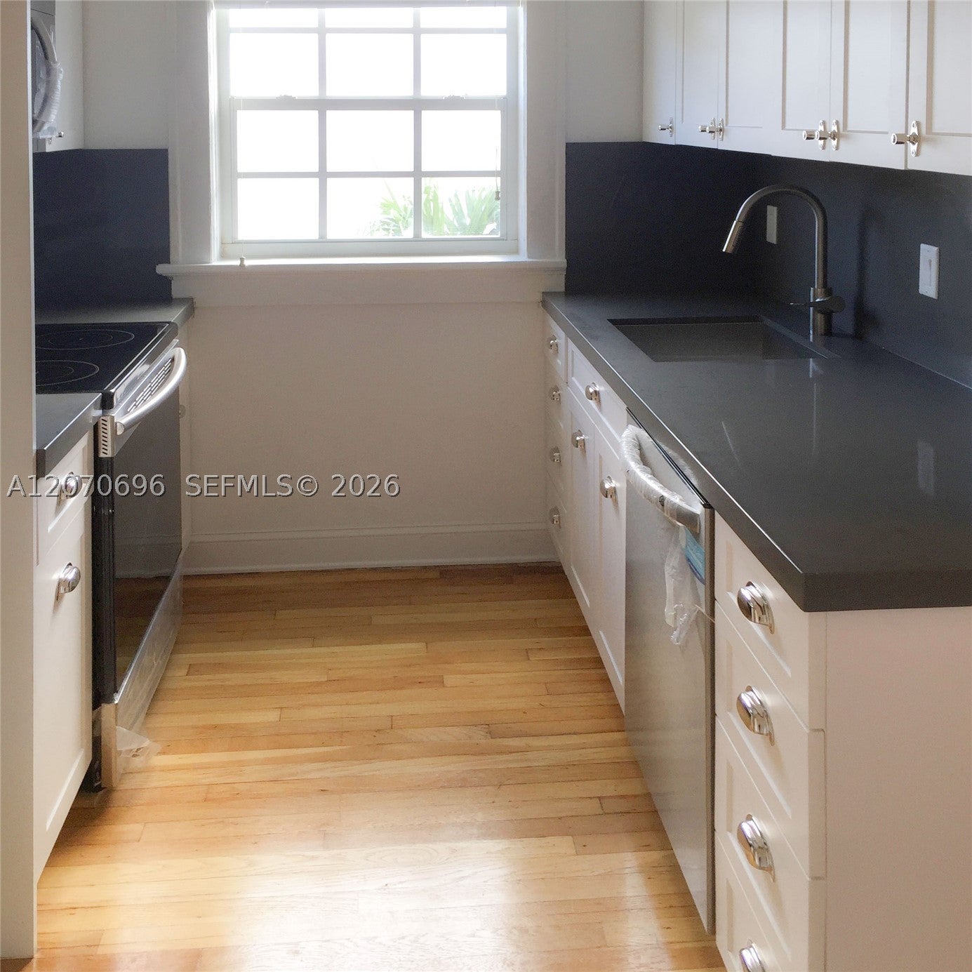 4342 Sheridan Ave 5