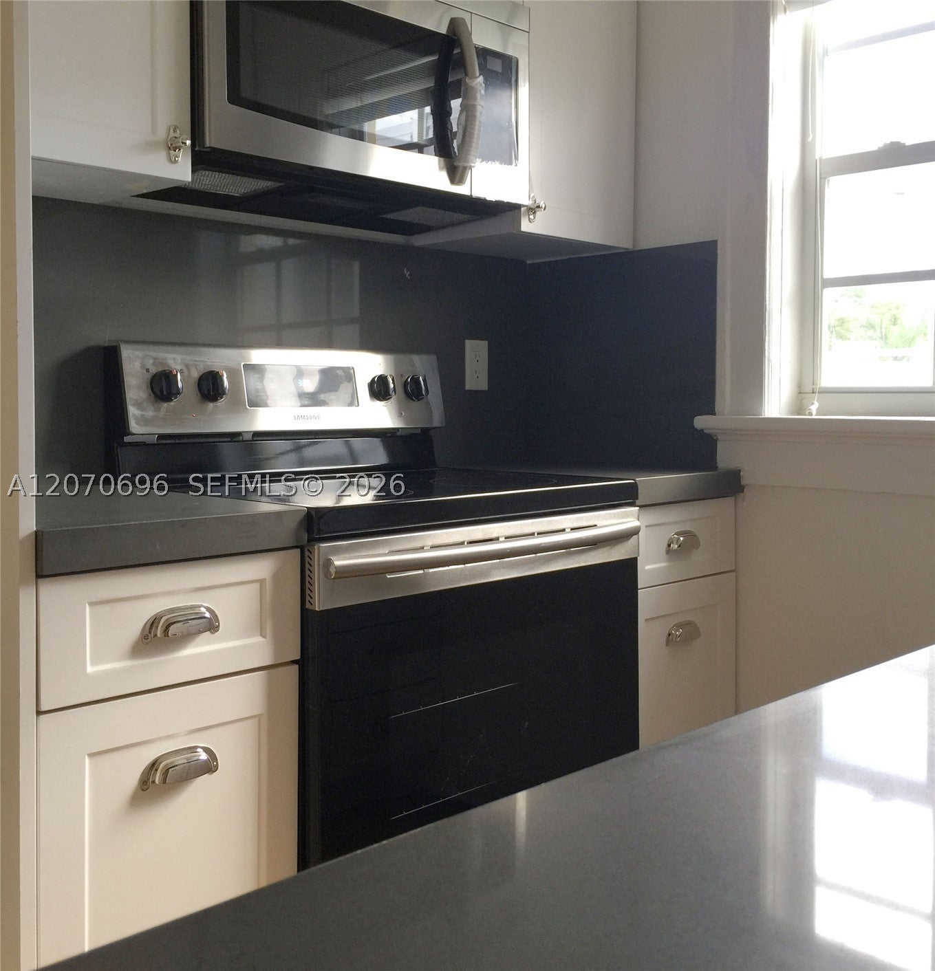 4342 Sheridan Ave 5
