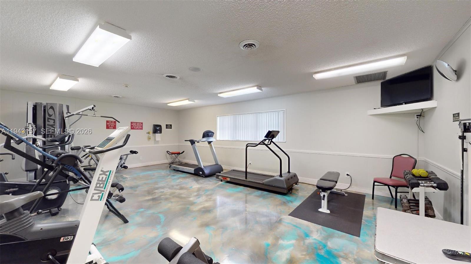 ORIOLE GOLF & TENNIS CLUB - Residential