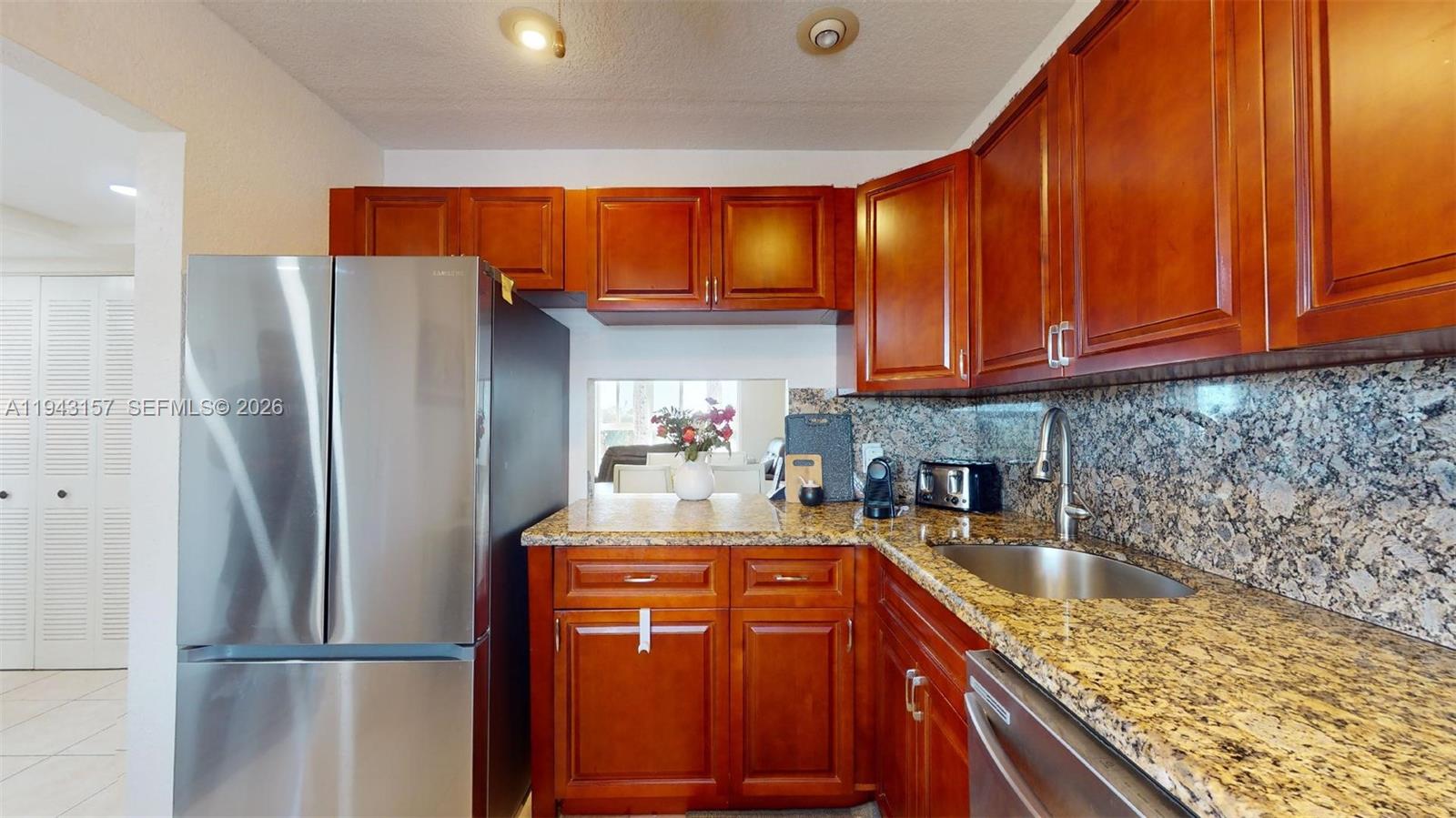 ORIOLE GOLF & TENNIS CLUB - Residential