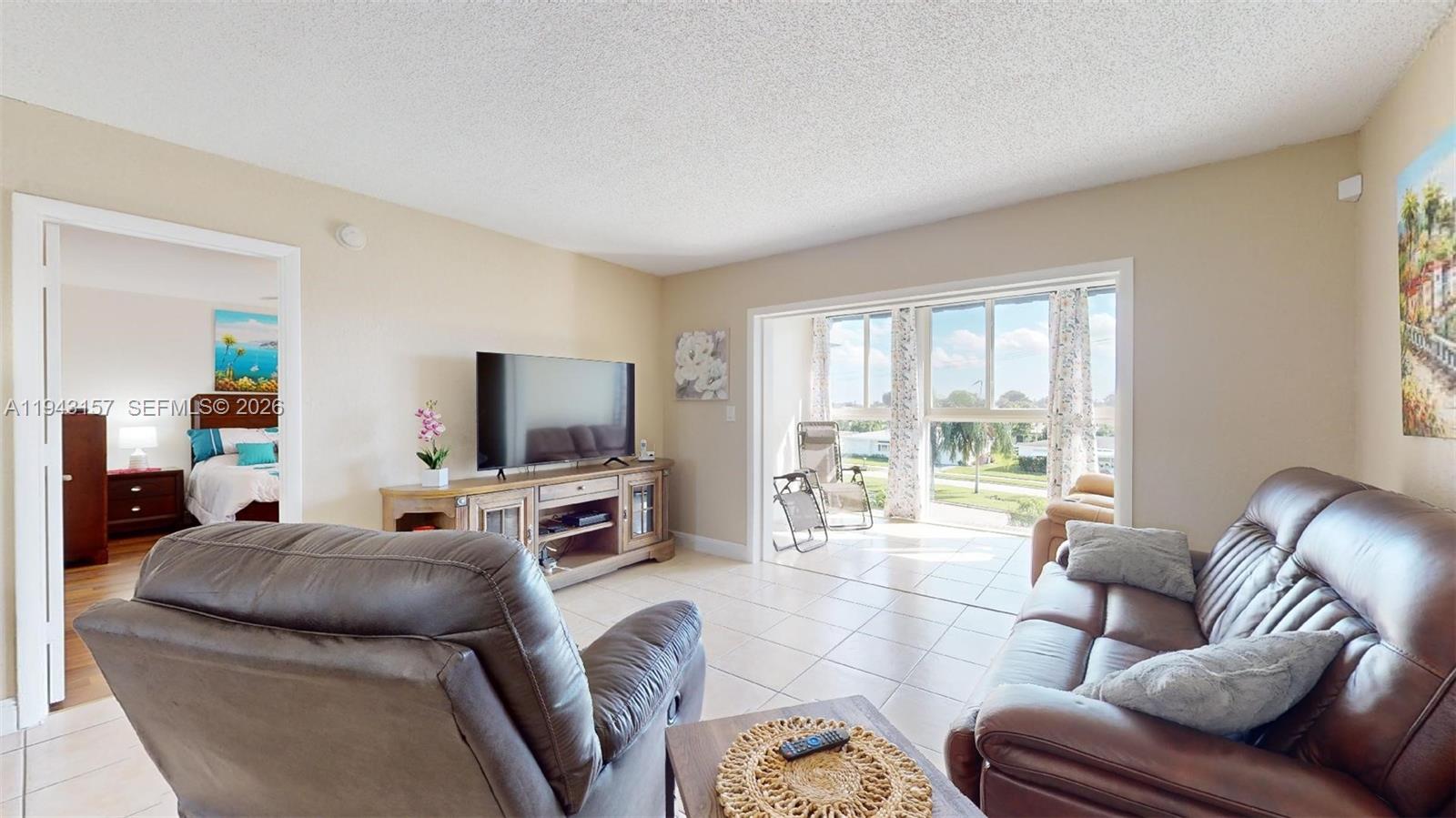 ORIOLE GOLF & TENNIS CLUB - Residential