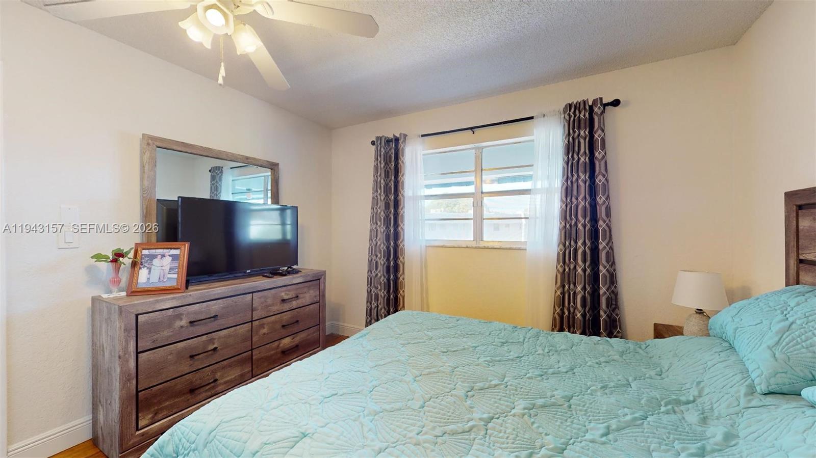 ORIOLE GOLF & TENNIS CLUB - Residential