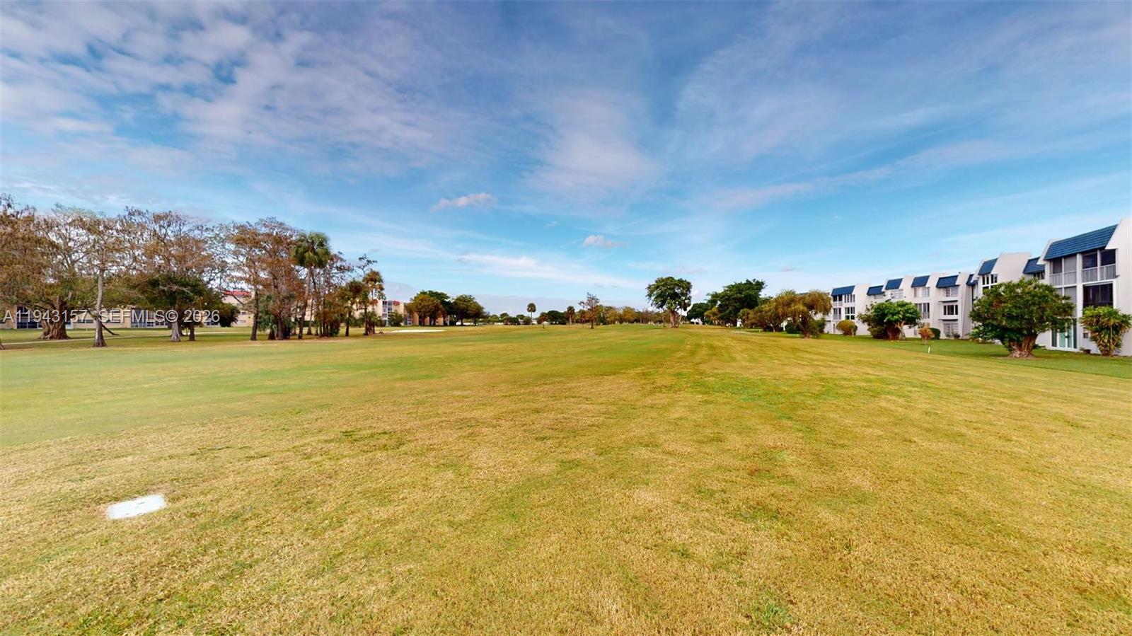 ORIOLE GOLF & TENNIS CLUB - Residential