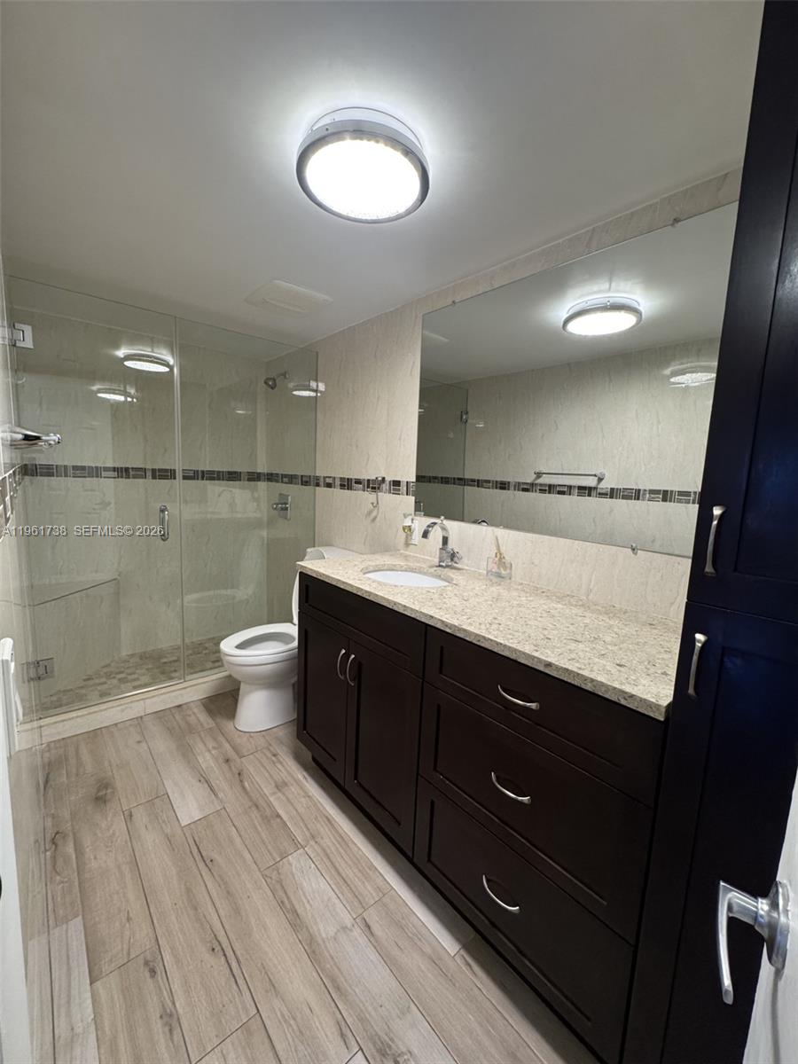 THE MEADOWS LAKE NORTH CO - Residential