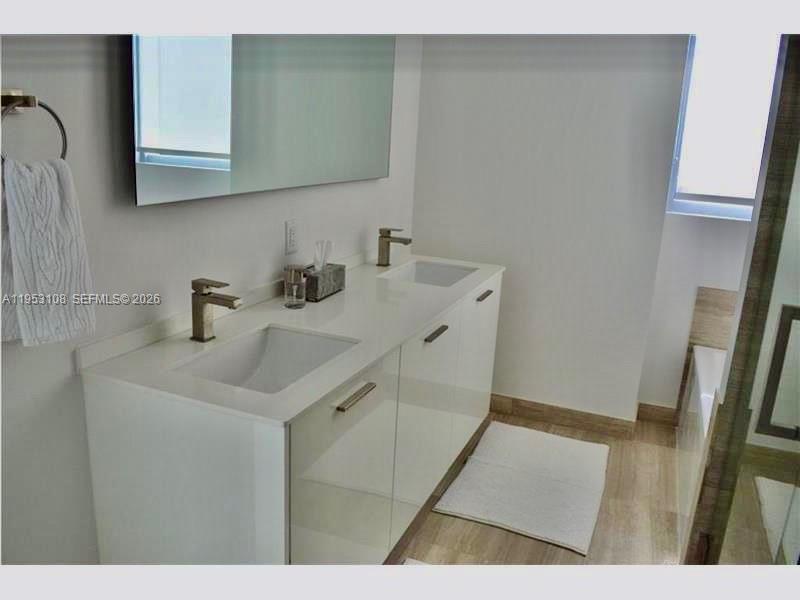BRICKELLHOUSE CONDO - Residential