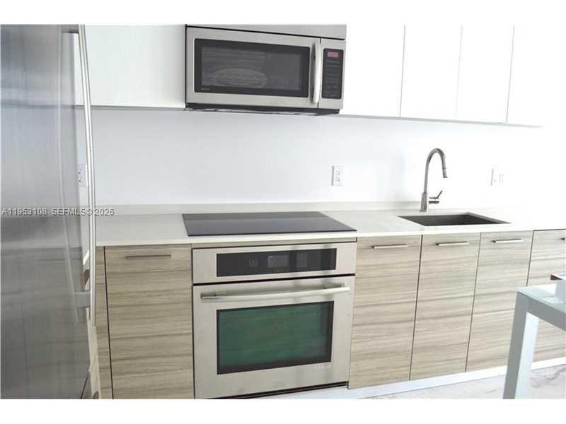 BRICKELLHOUSE CONDO - Residential