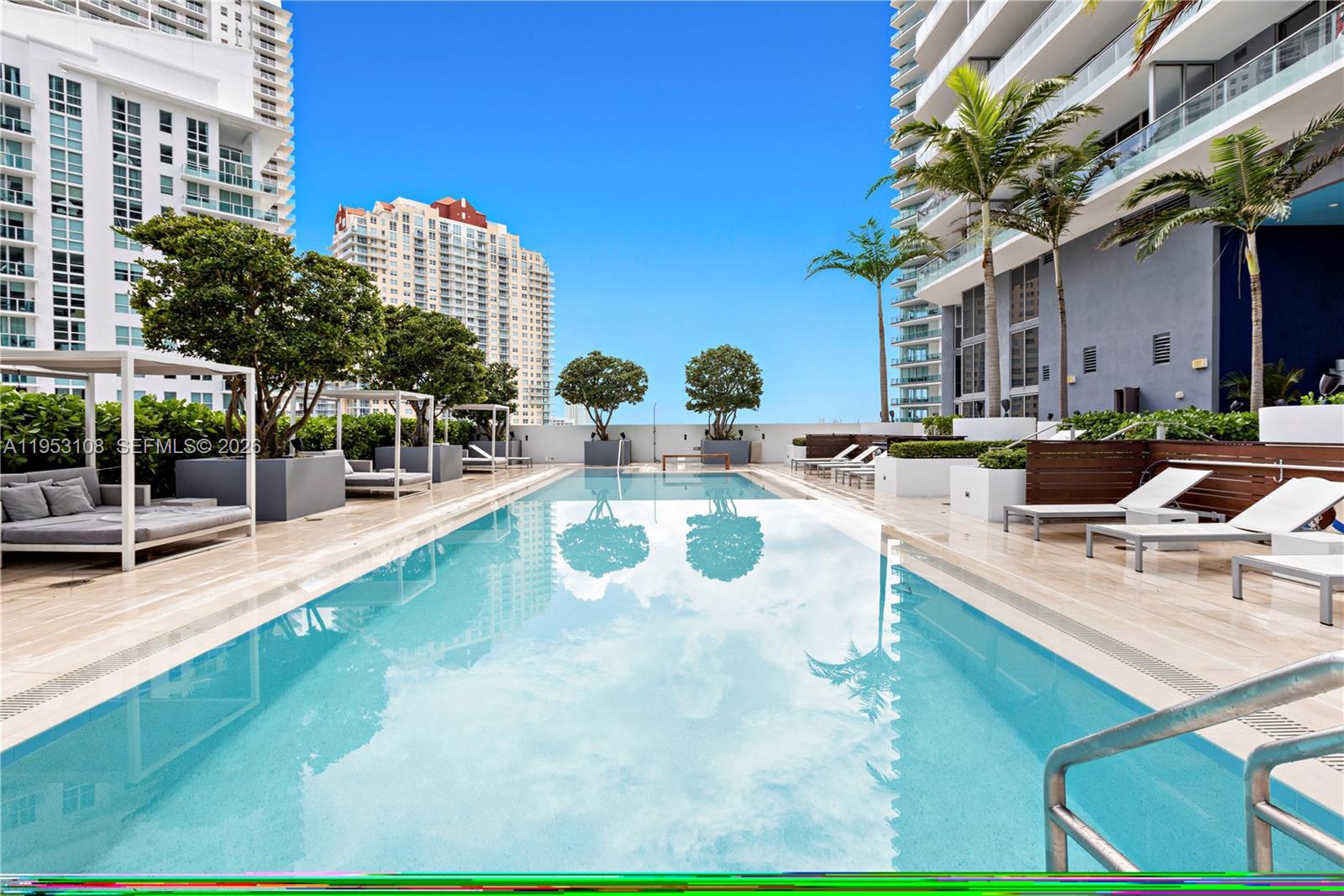 1300 Brickell Bay Dr 3302