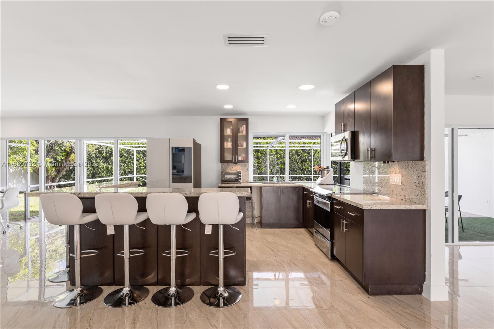 COUNTRY CLUB OF MIAMI EST - Residential Lease