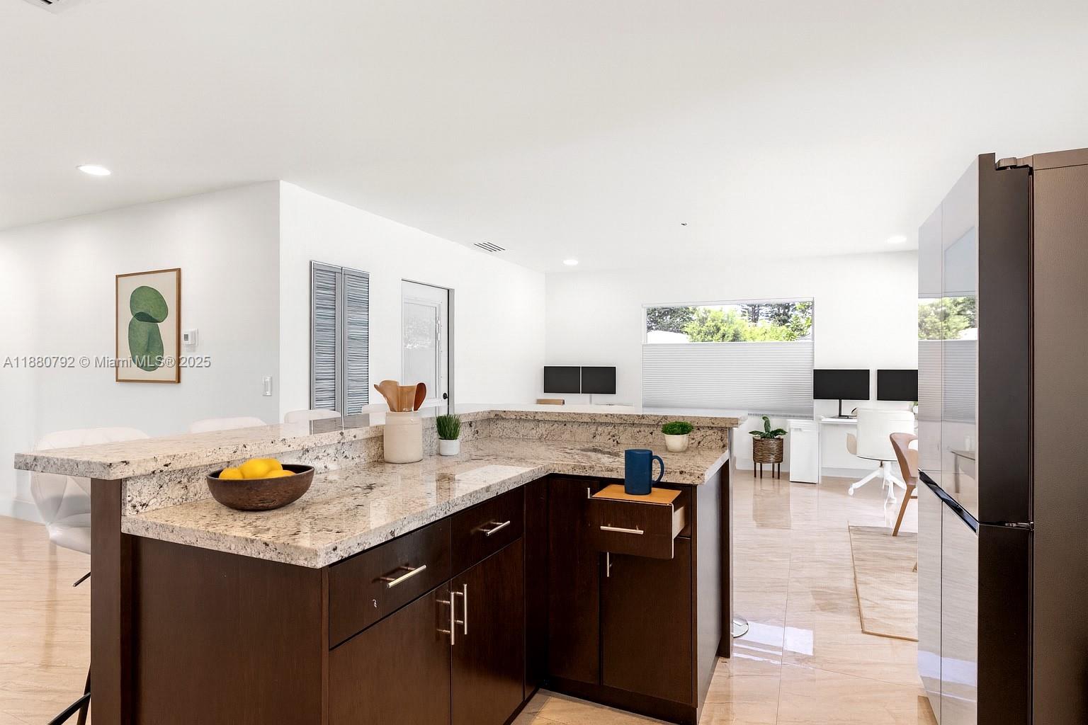 COUNTRY CLUB OF MIAMI EST - Residential Lease
