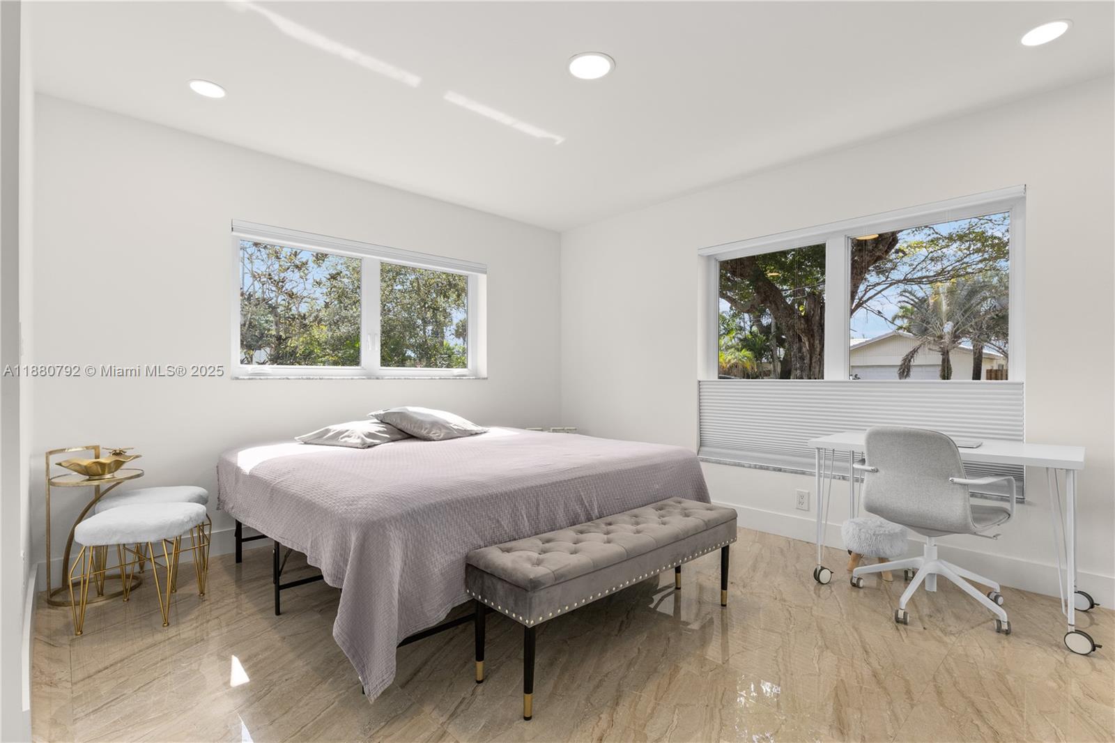 COUNTRY CLUB OF MIAMI EST - Residential Lease