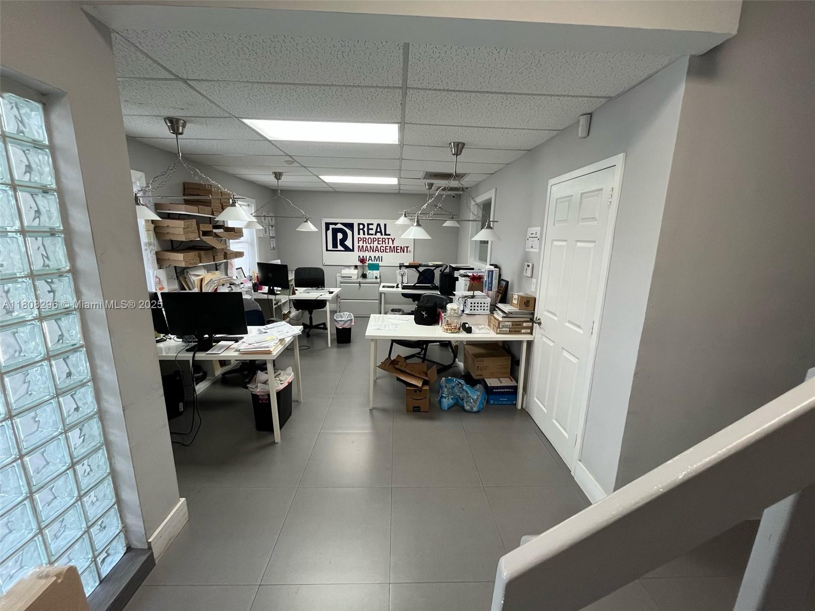 Great Commercial Warehouse office space!
Two floors – 4 offices and a warehouse with garage door
Natural light
2 assigned parking spaces