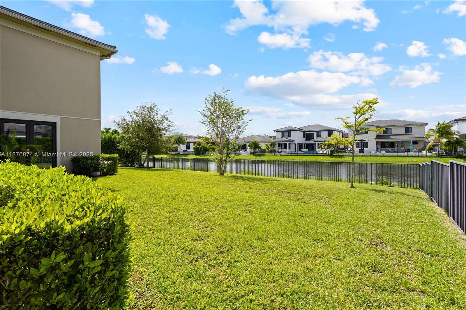 Cascata at Miralago - Residential