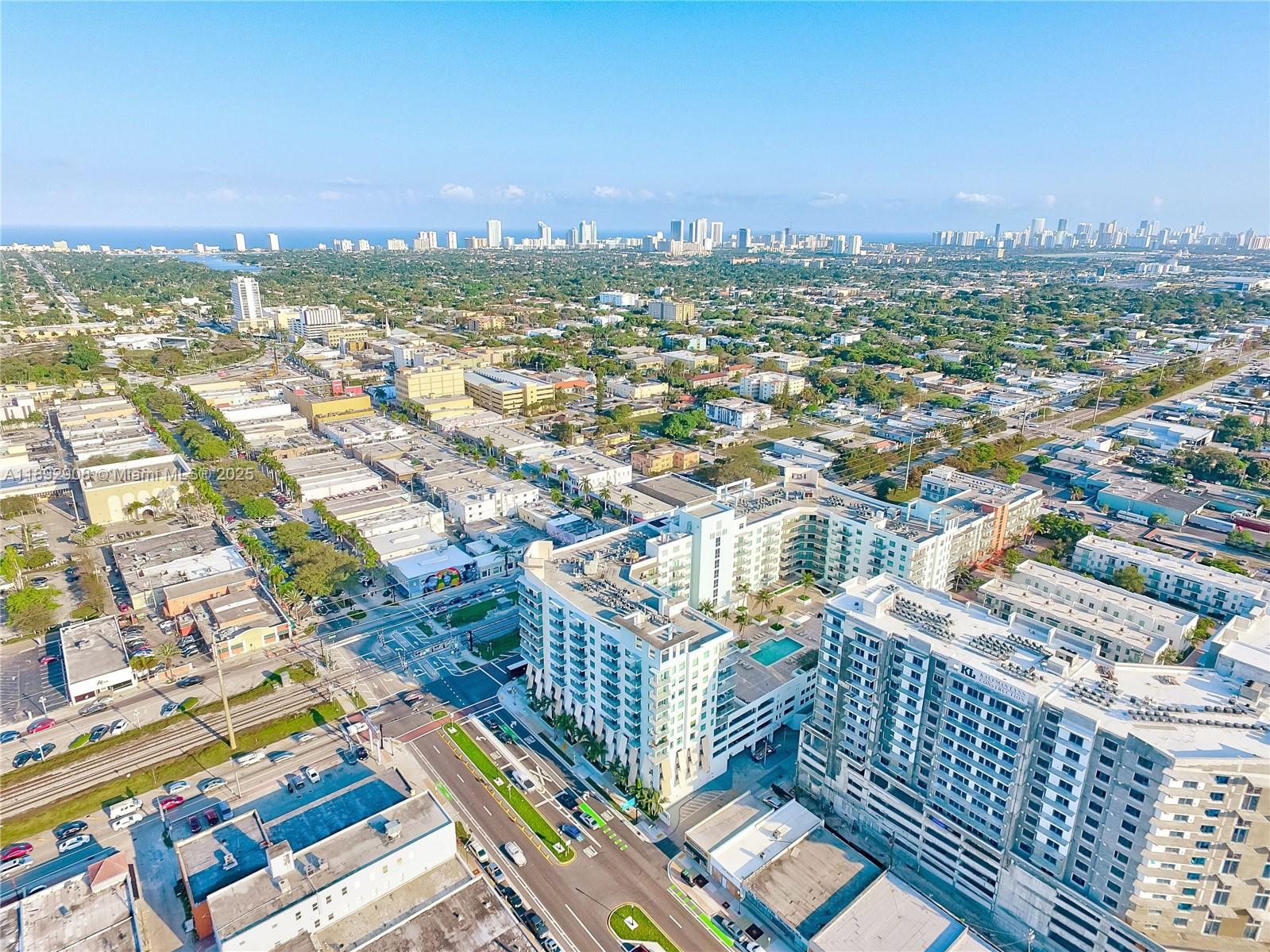 HOLLYWOOD STATION RES CON - Residential Lease