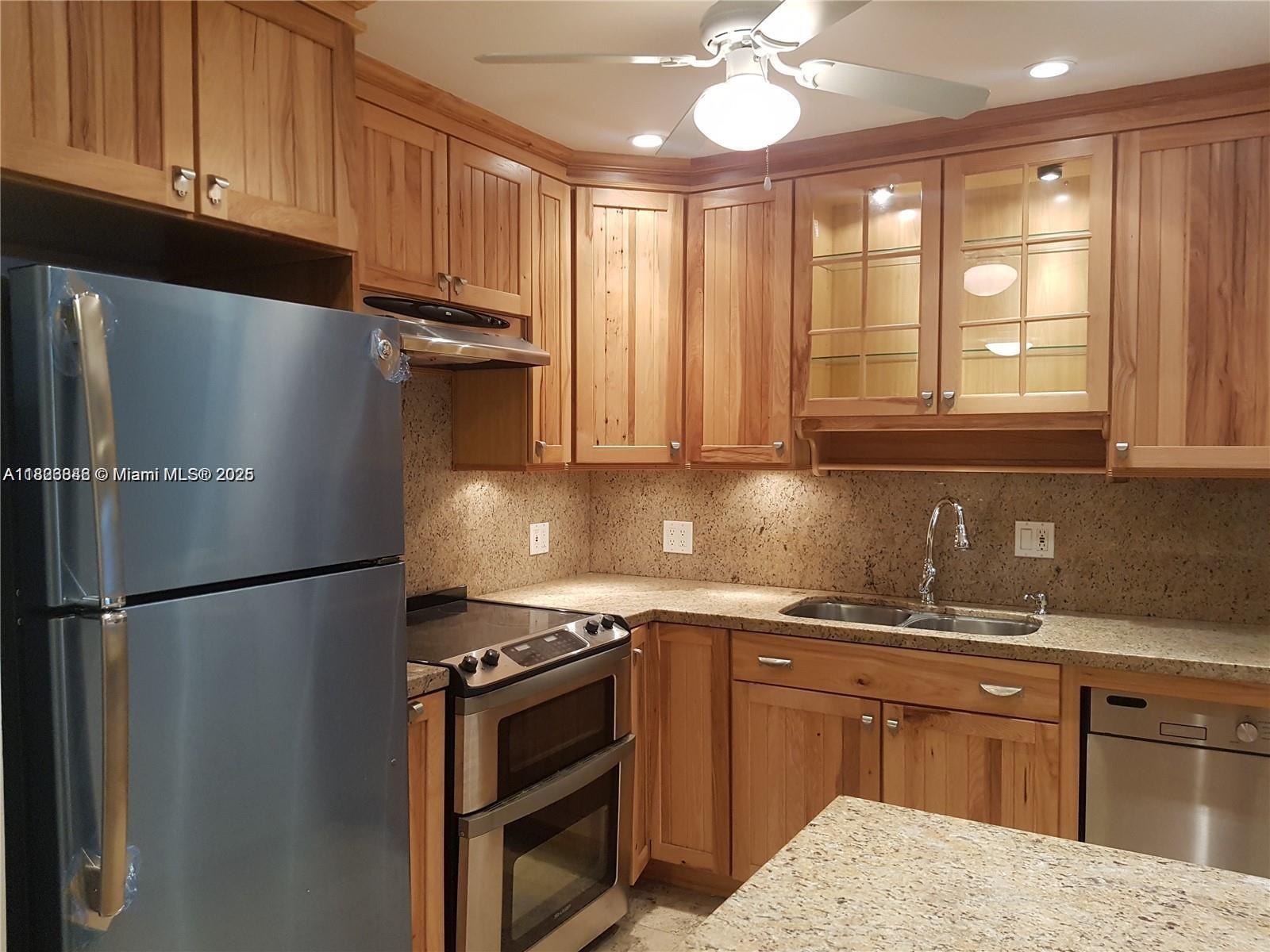 253 S Cypress Rd 237