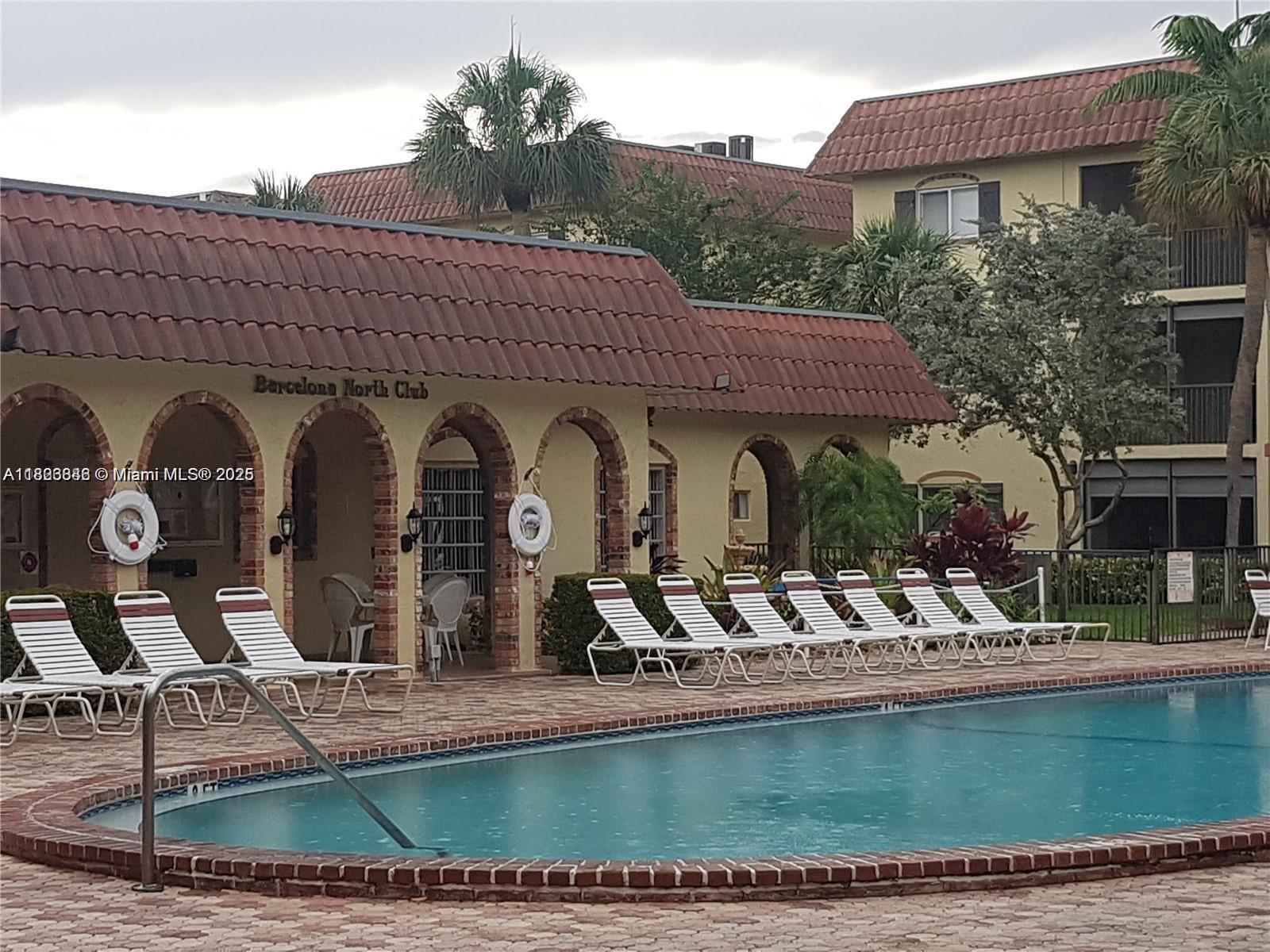 BARCELONA CONDO NORTH BLD - Residential