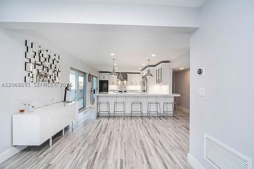 1700 SE 15th St 401