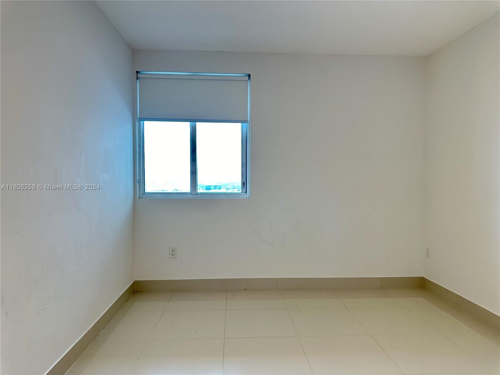 BAY HOUSE MIAMI CONDO - Residential