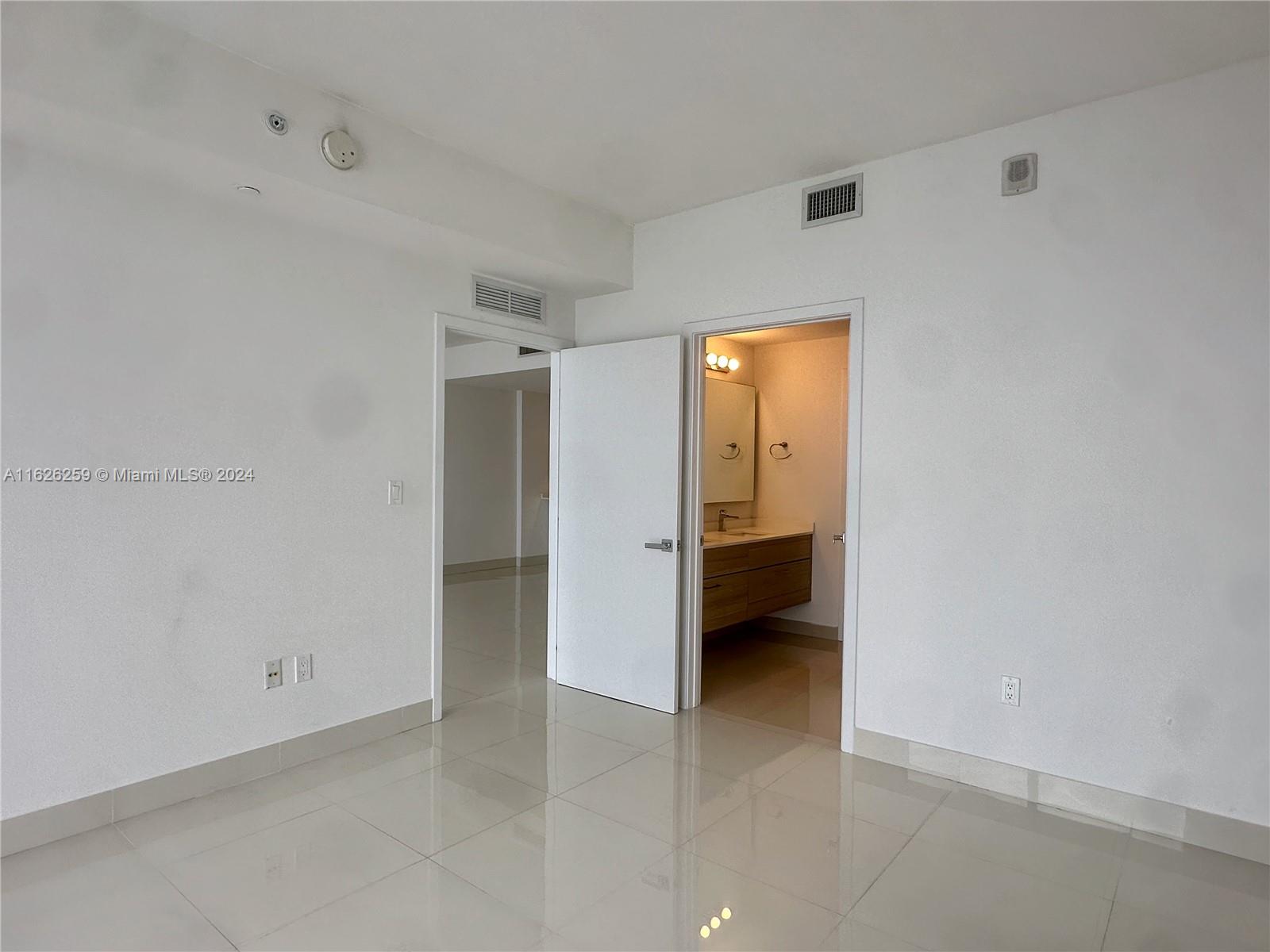 BAY HOUSE MIAMI CONDO - Residential