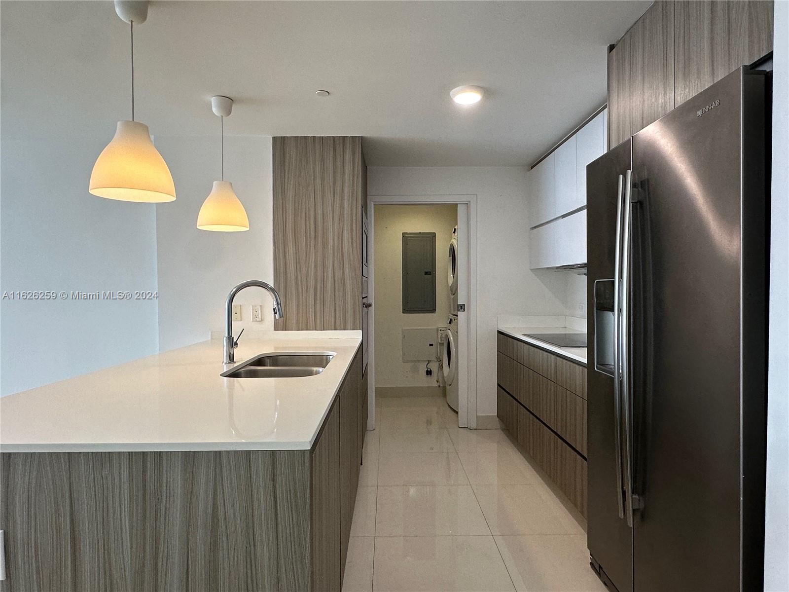 BAY HOUSE MIAMI CONDO - Residential