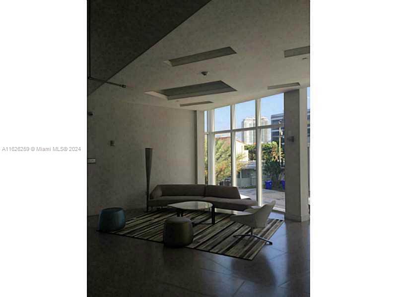 BAY HOUSE MIAMI CONDO - Residential