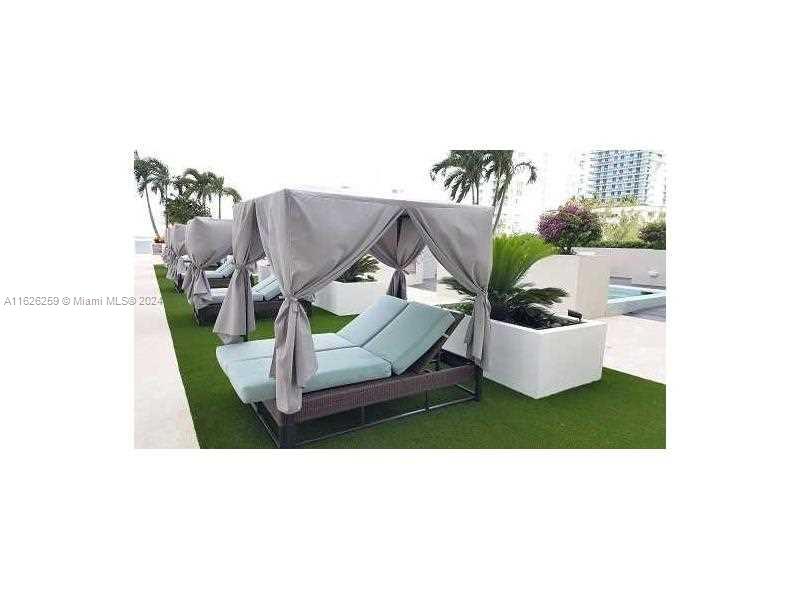 BAY HOUSE MIAMI CONDO - Residential