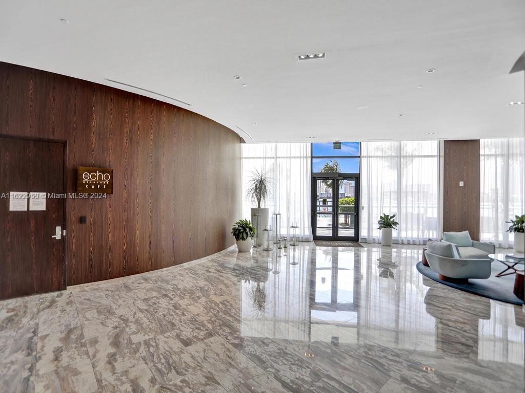 ECHO CONDO - Residential Lease