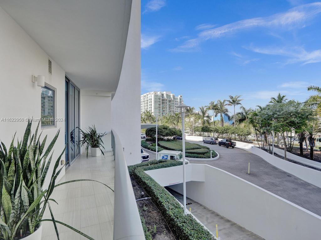 ECHO CONDO - Residential Lease