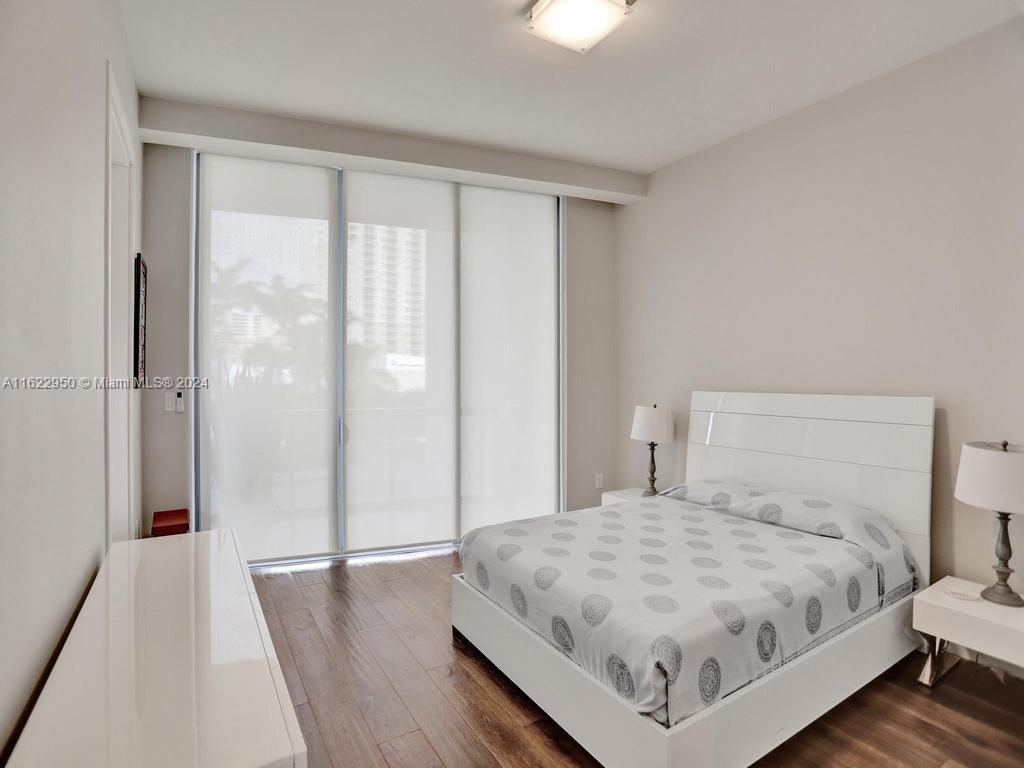 ECHO CONDO - Residential Lease